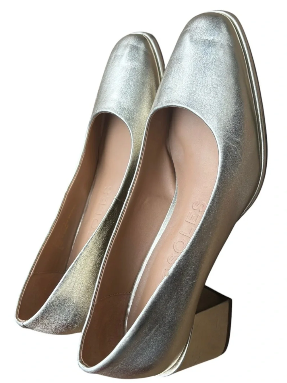AEROSOLES metallic gold